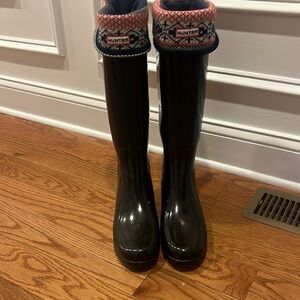 Black Hunter boots.  Shiny black with Hunter boot liners.